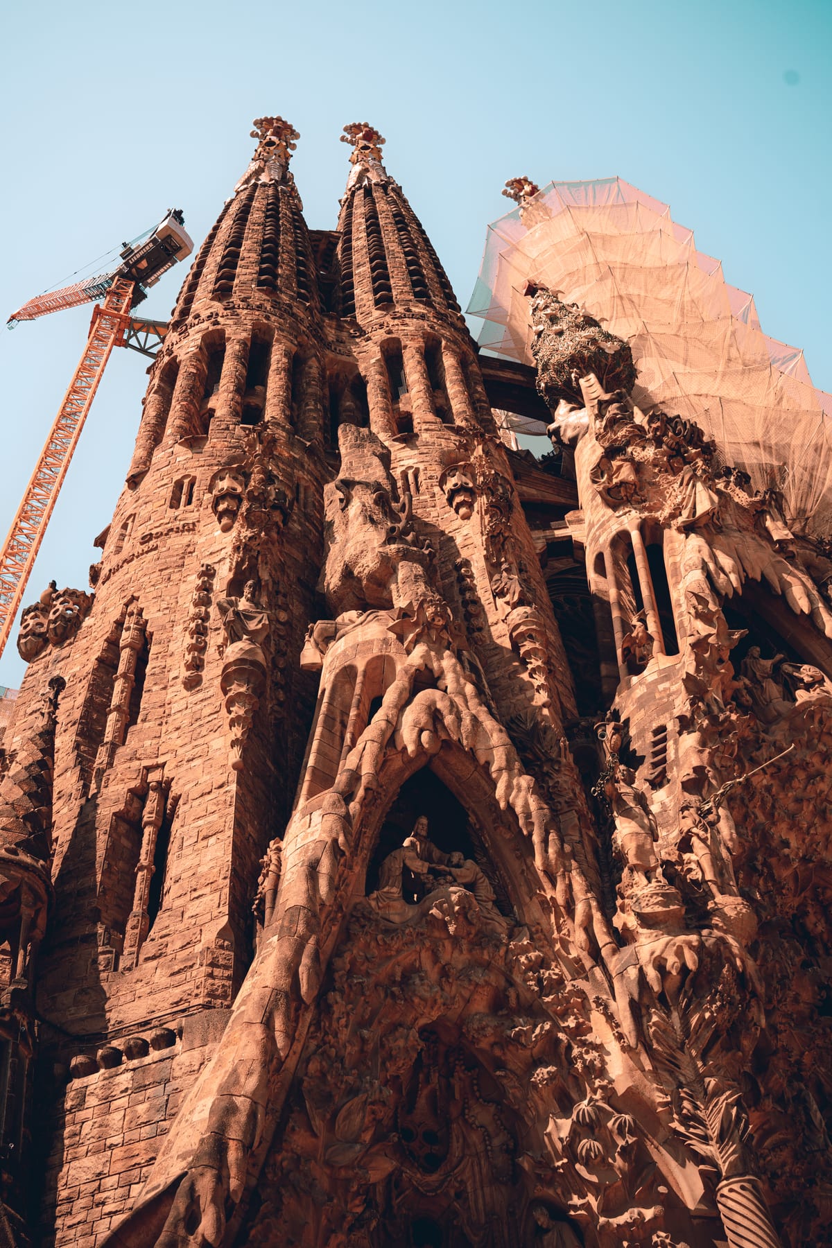 EXPLORING SPAIN — Facade a