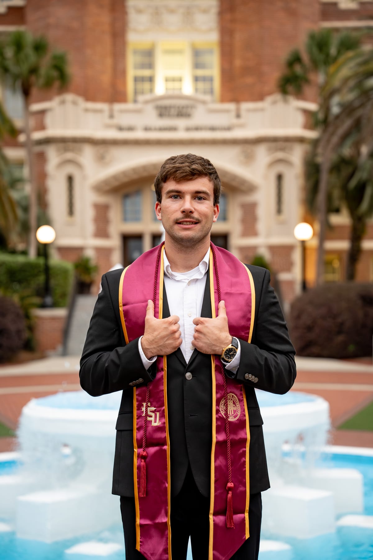 GRADUATION PHOTOS — Portrait d