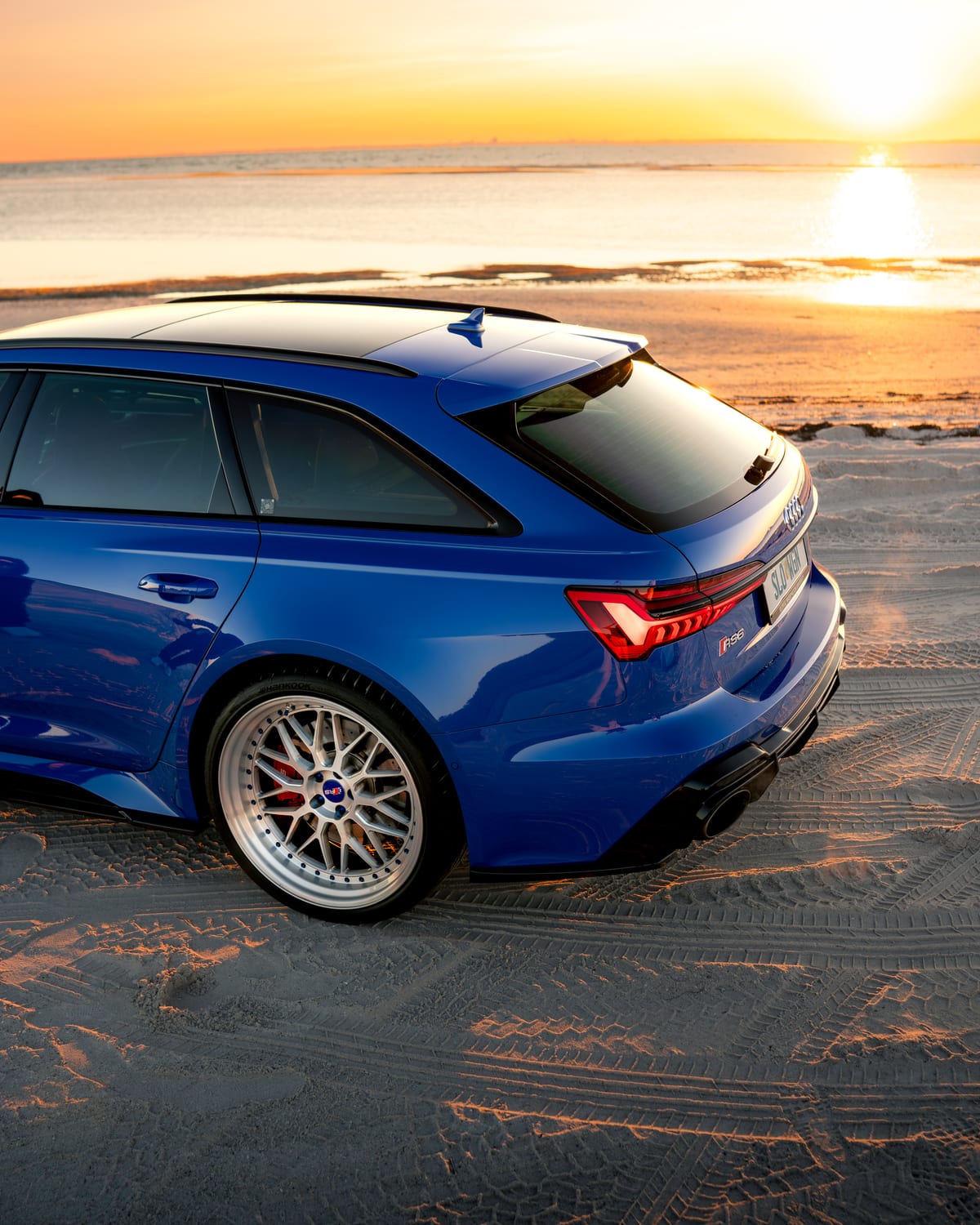 NOGARO BLUE RS6 — Rear