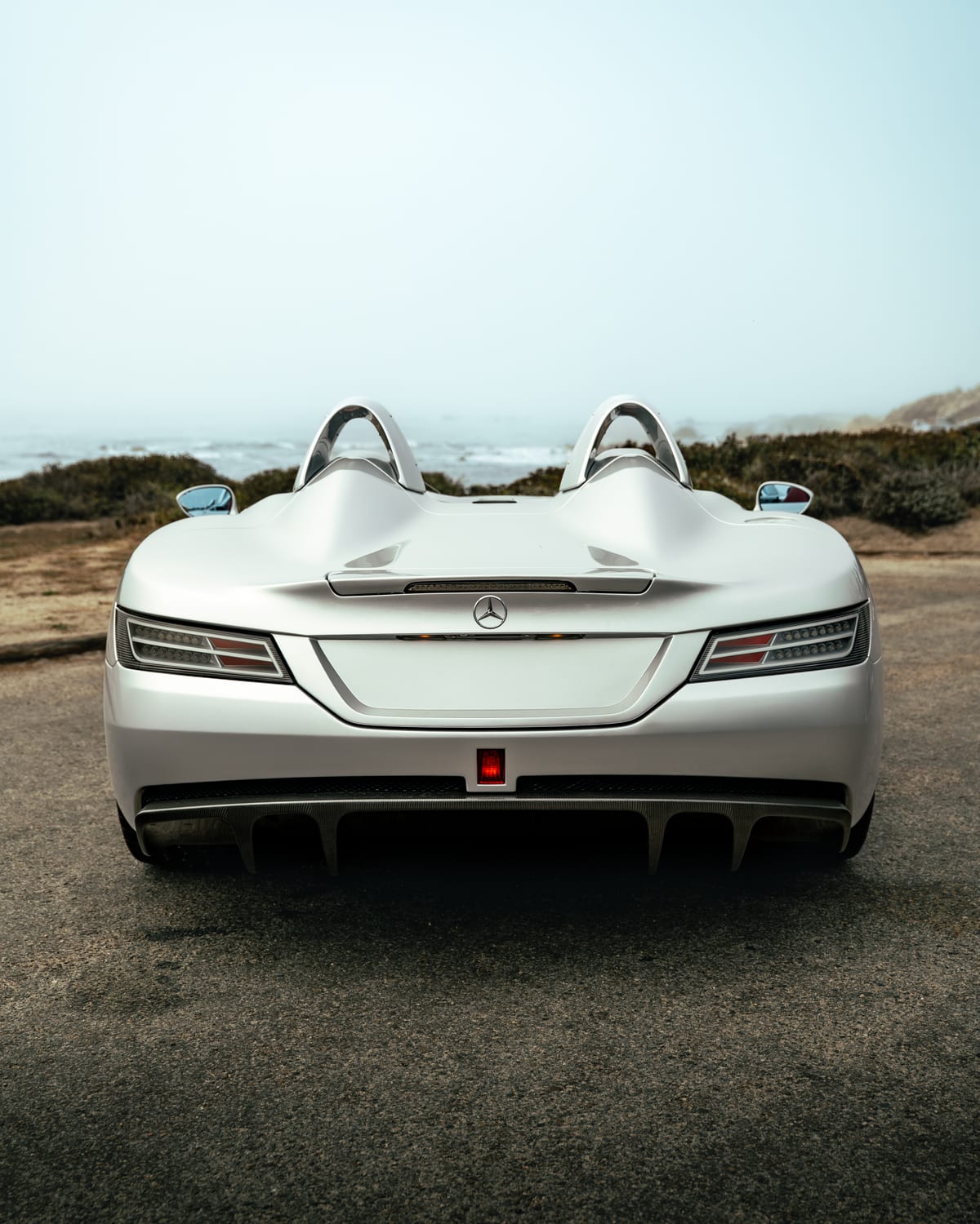 STIRLING MOSS — Symmetry
